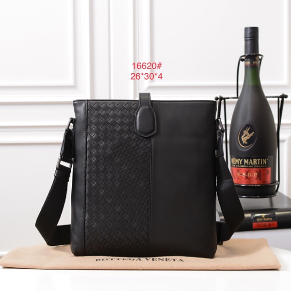 ボッテガヴェネタバッグ正面デザイン